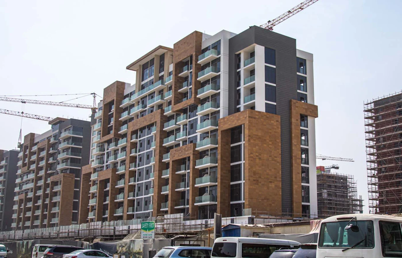 Azizi Riviera 37 building in Meydan Dubai with modern design and waterfront setting